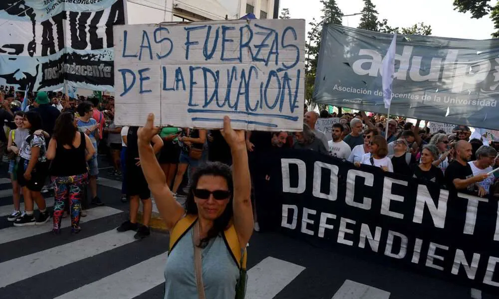 marchauniversitaria2
