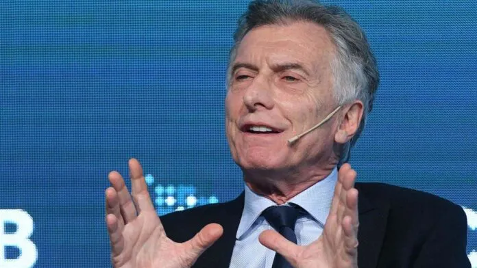 mauricio-macri-696x392