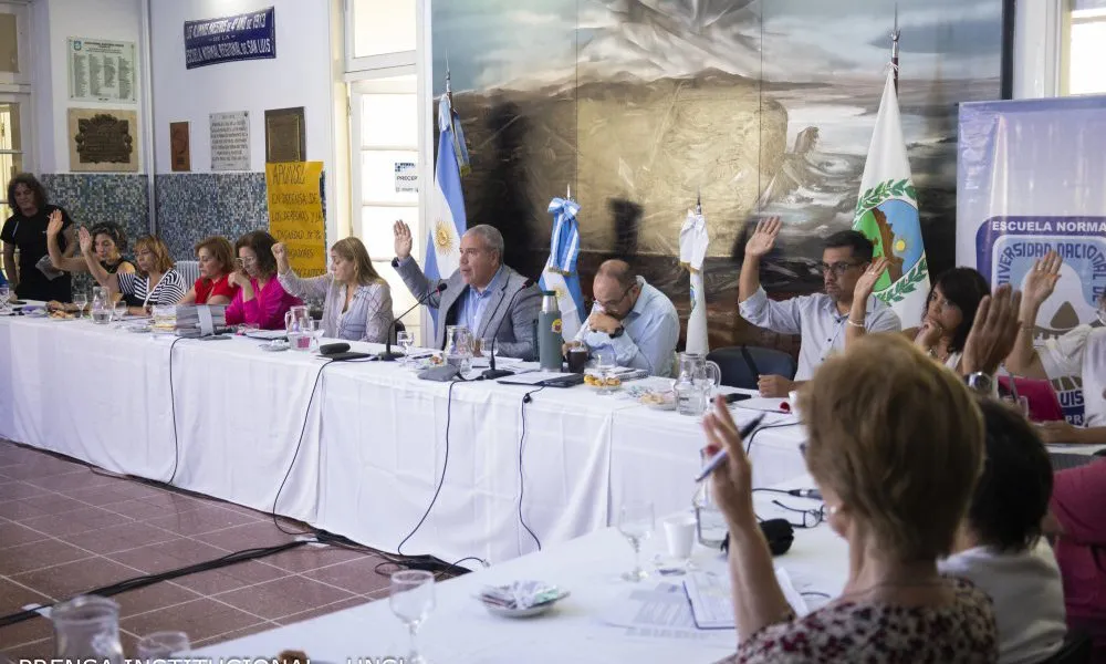 Primera-sesión-consejo-superior-27-1000x600