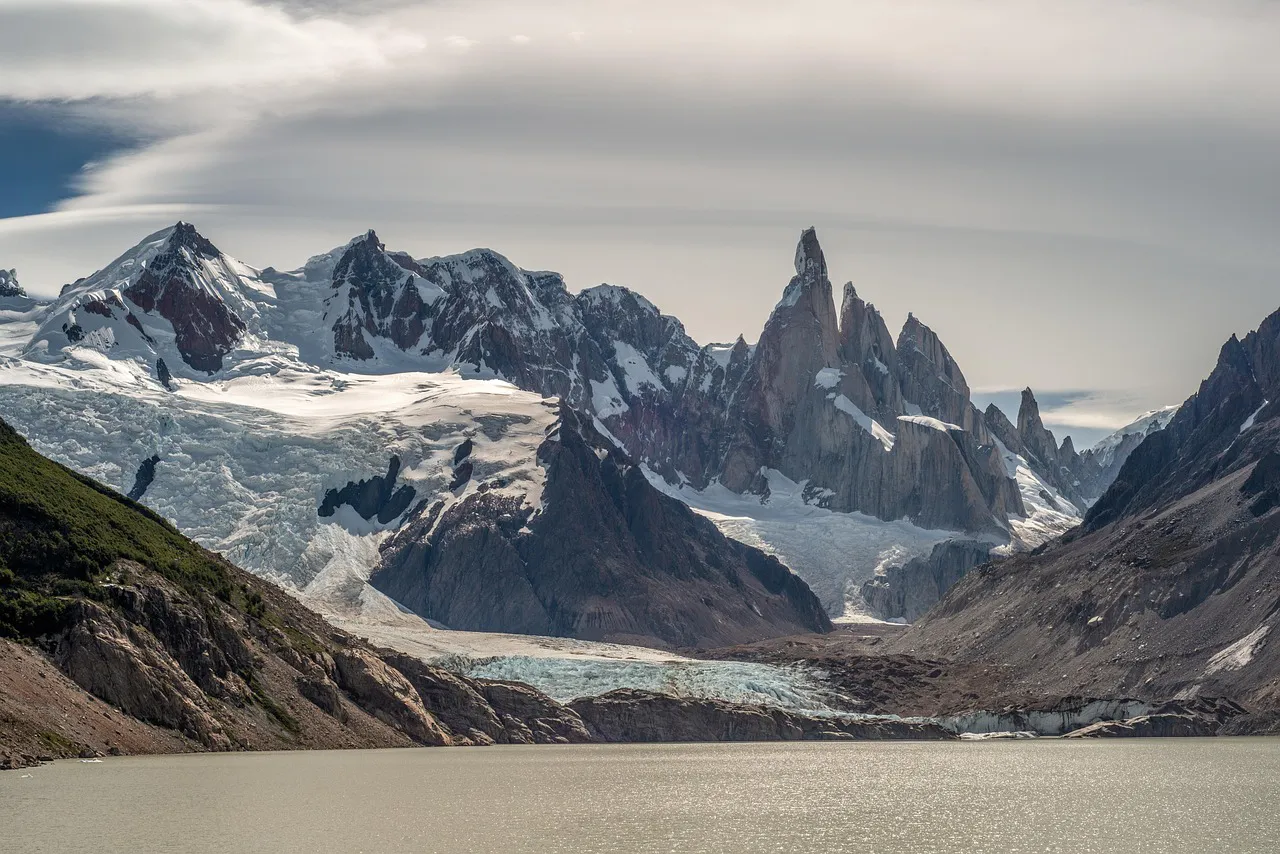 mountains-6318080_1280